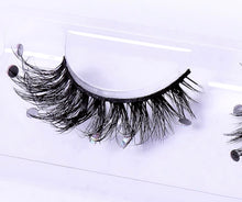 Load image into Gallery viewer, Sparkle